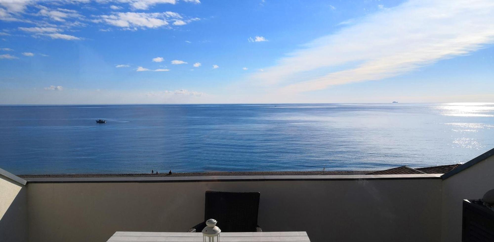 Apartmán The Roof On The Sea Fondachello  Exteriér fotografie